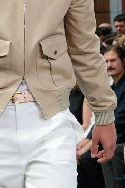 Look 29